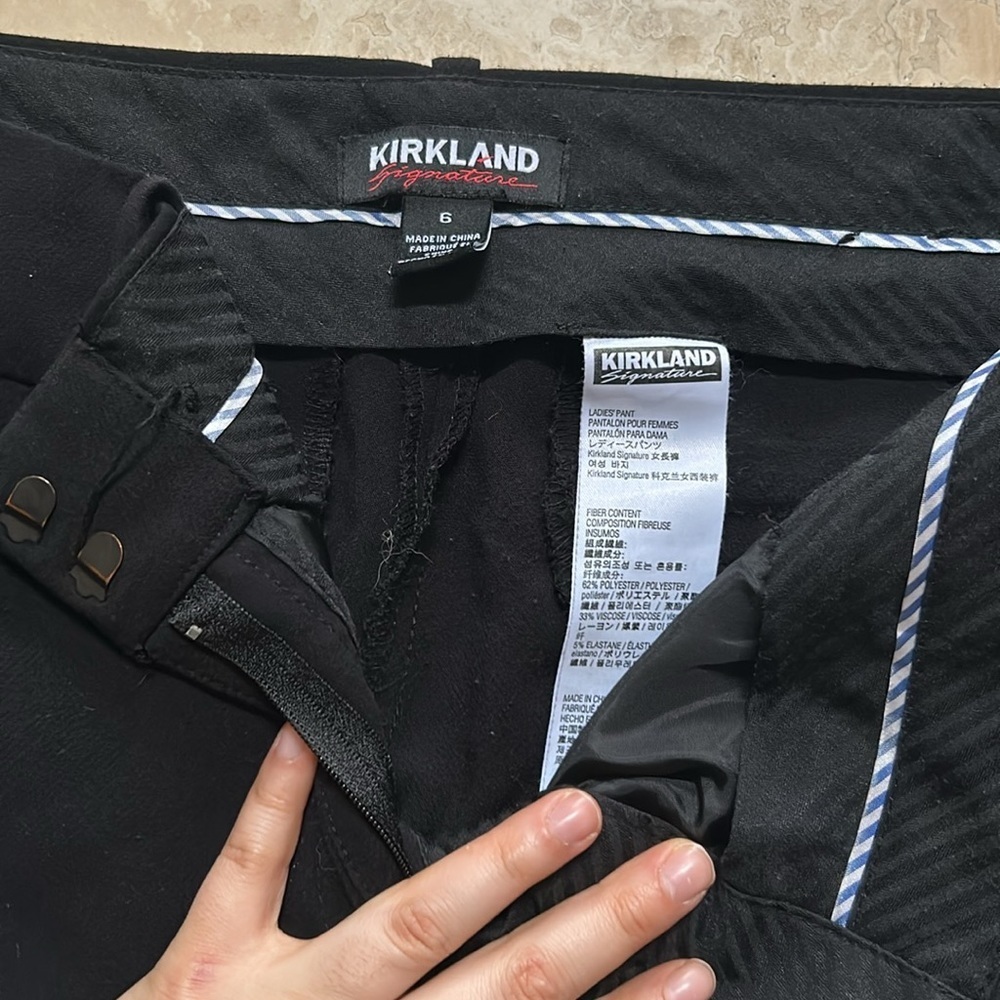 Kirkland pants 🥞 - Picture 3 of 5
